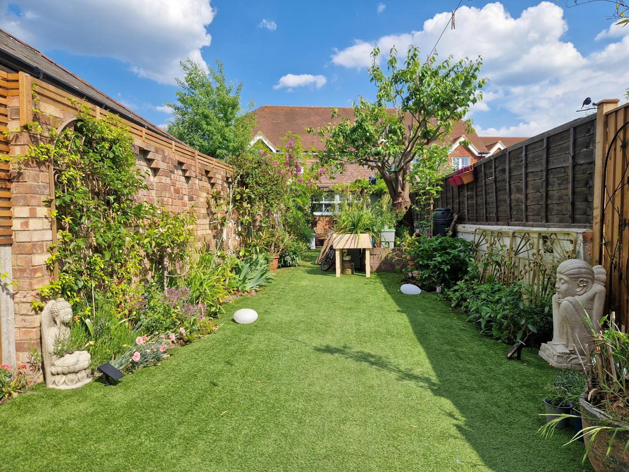 Lotus Pod House Homestay Horsell Exterior photo